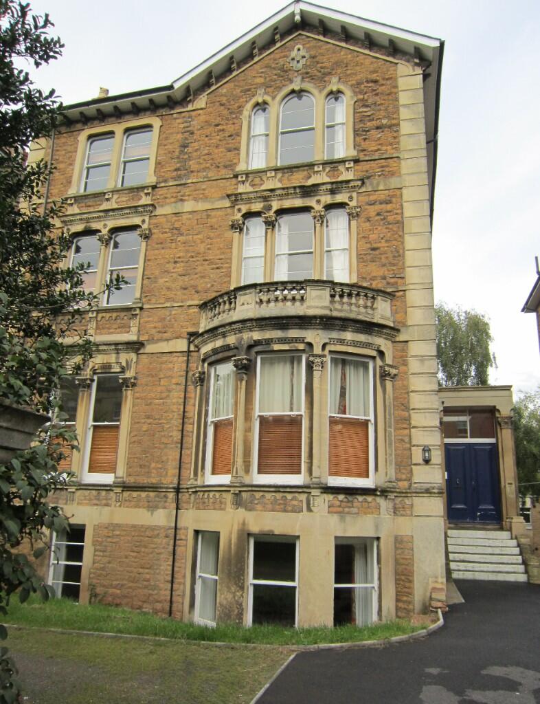 Garden Flat Pembroke Road
