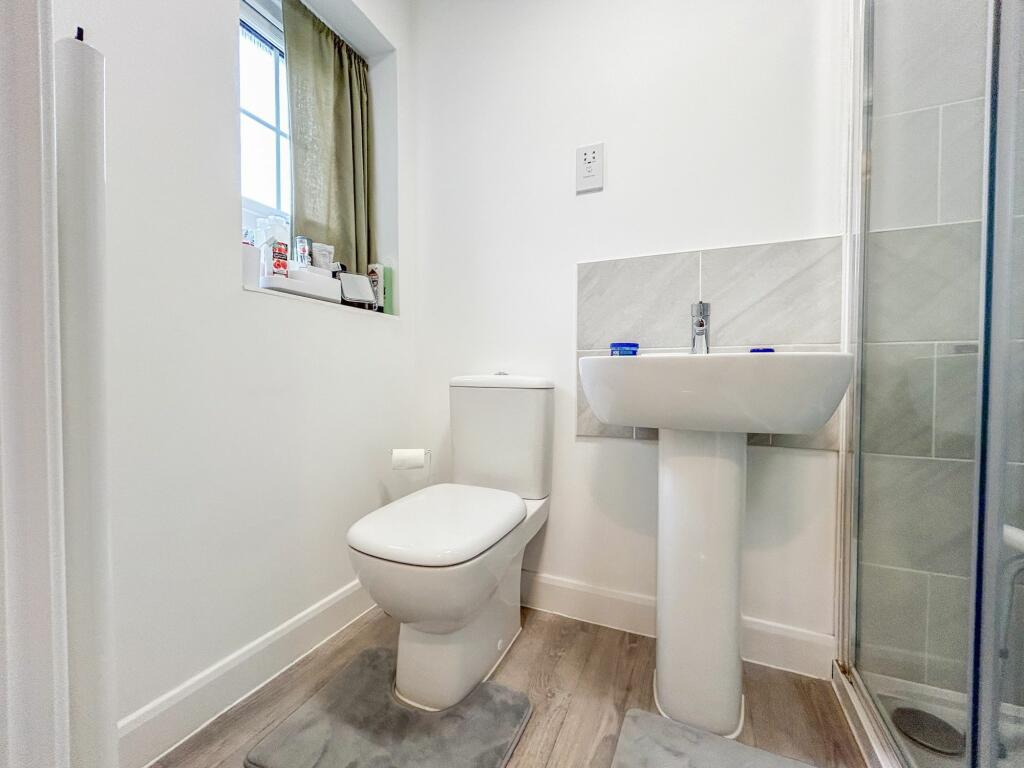 Ensuite
