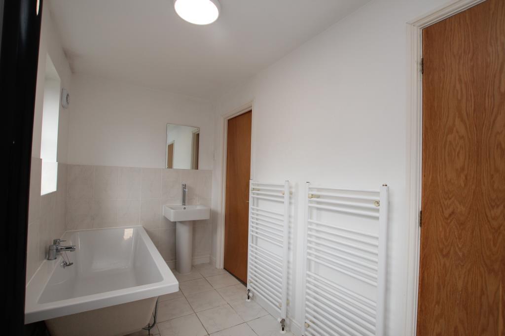 bath1.JPG