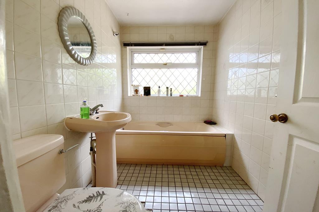 Ground Flr Bathroom
