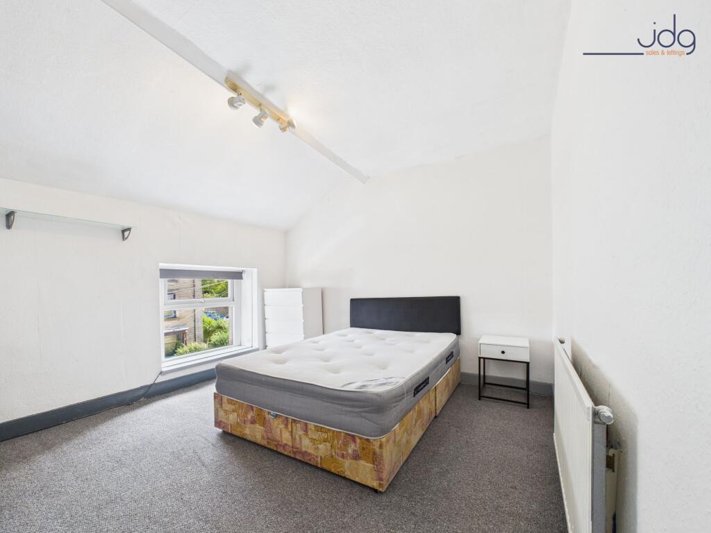 Second Floor Double Bedroom 4