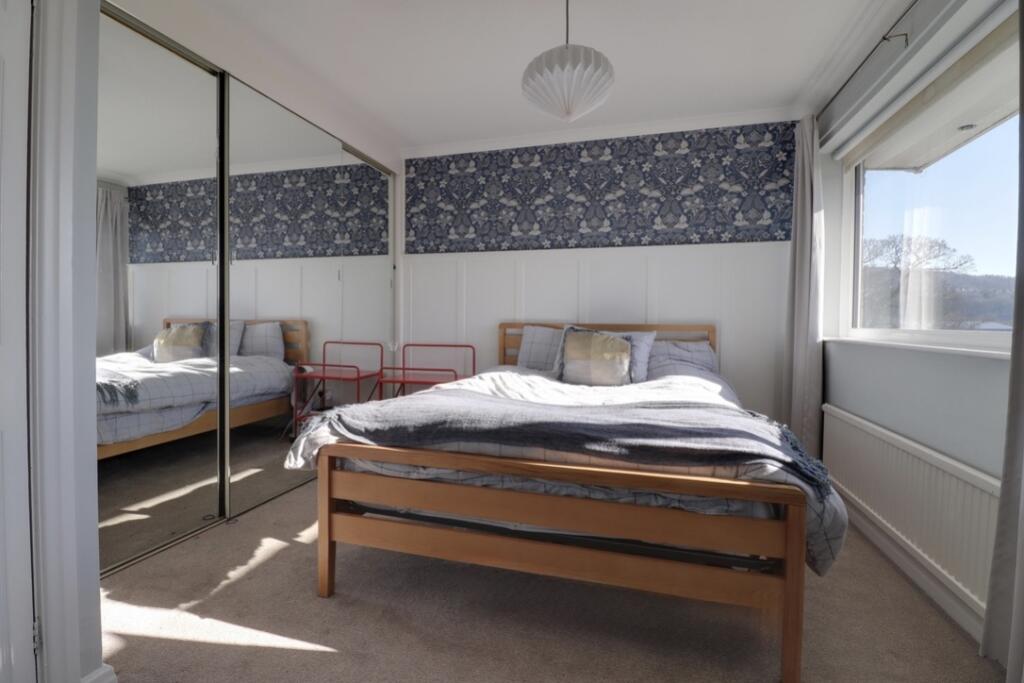 Main bedroom with ensuite shower