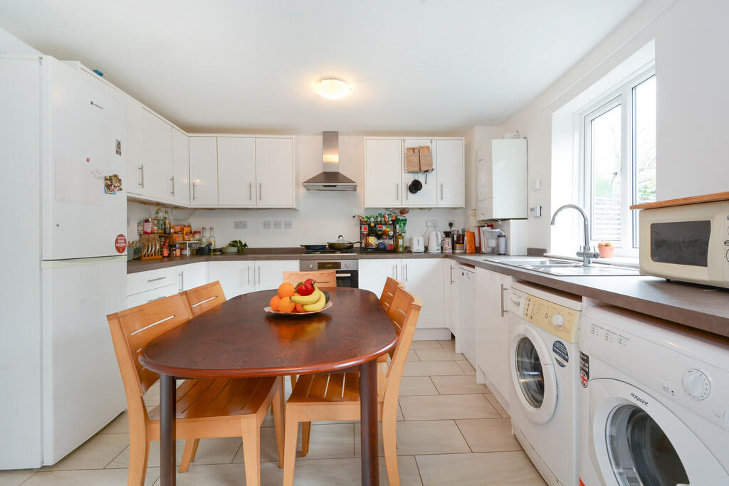 6 Bray Crescent(1...