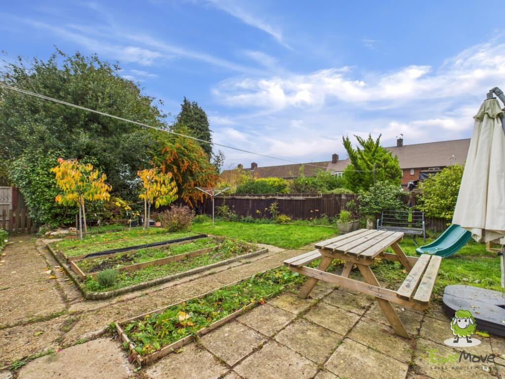 EweMove Estate Agents Basingstoke - St Andrews Roa