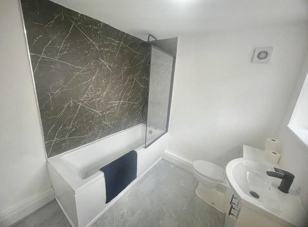 bathroom beau