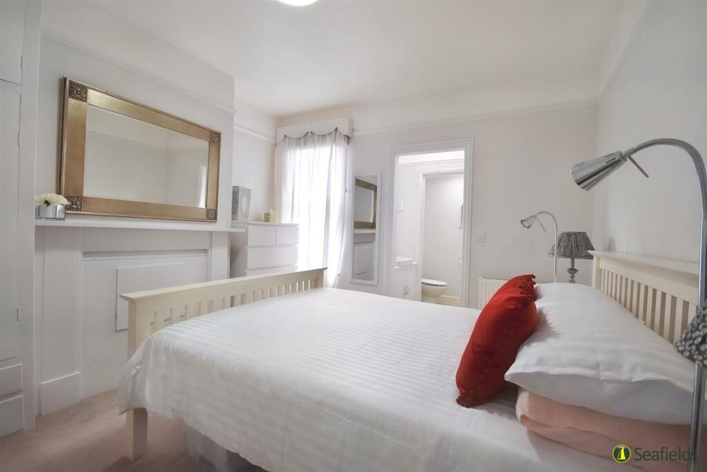 Bedroom.jpg
