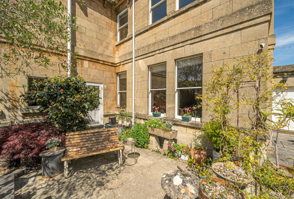 Front Garden Feature