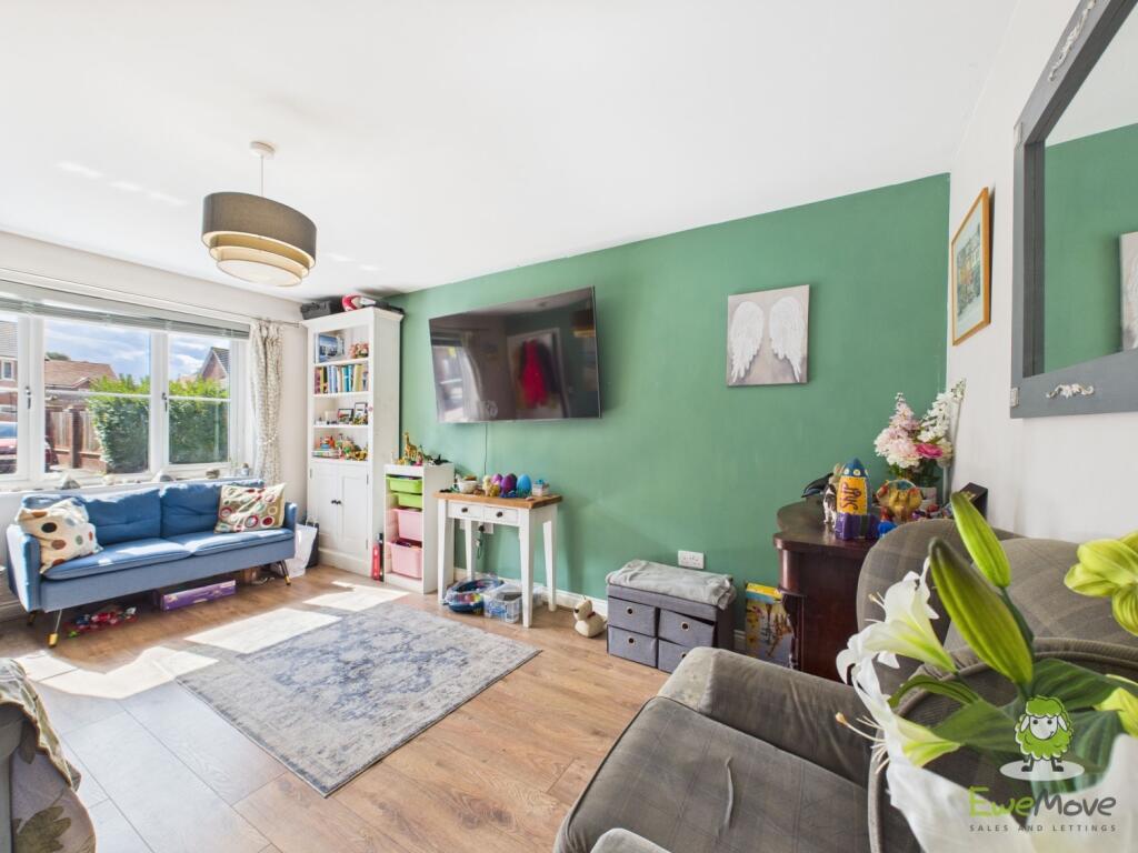 CAM02463G0-PR0080-STILL027