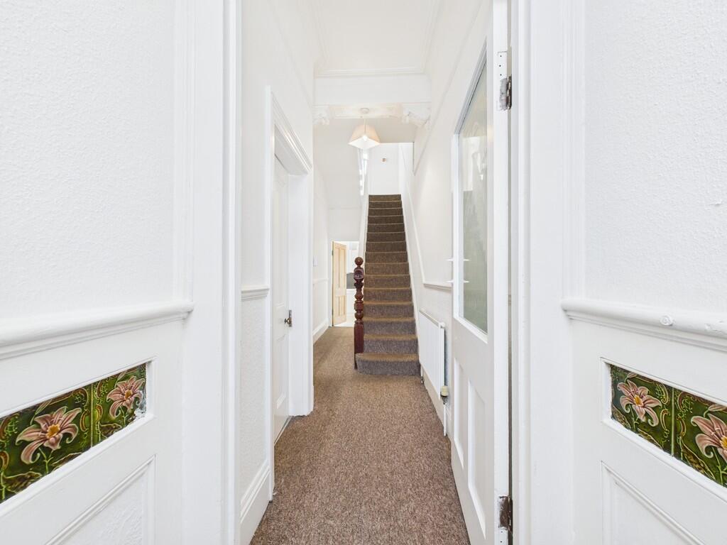 CAM03974G0-PR0204...