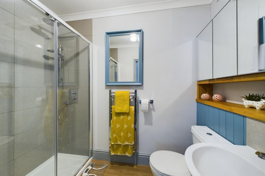 CAM01689G0-PR0401...