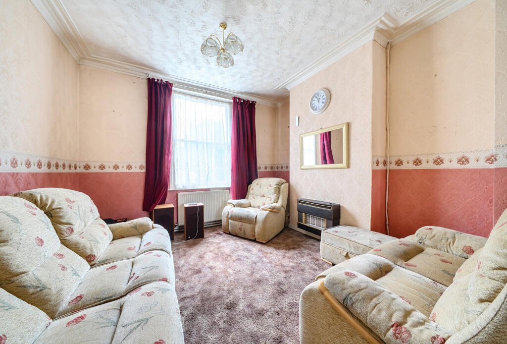 1343372-3-68a729f...