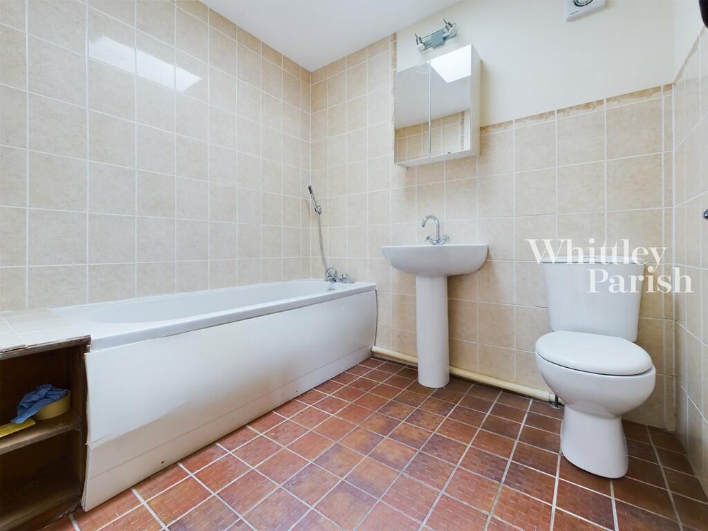 CAM01607G0-PR0611...