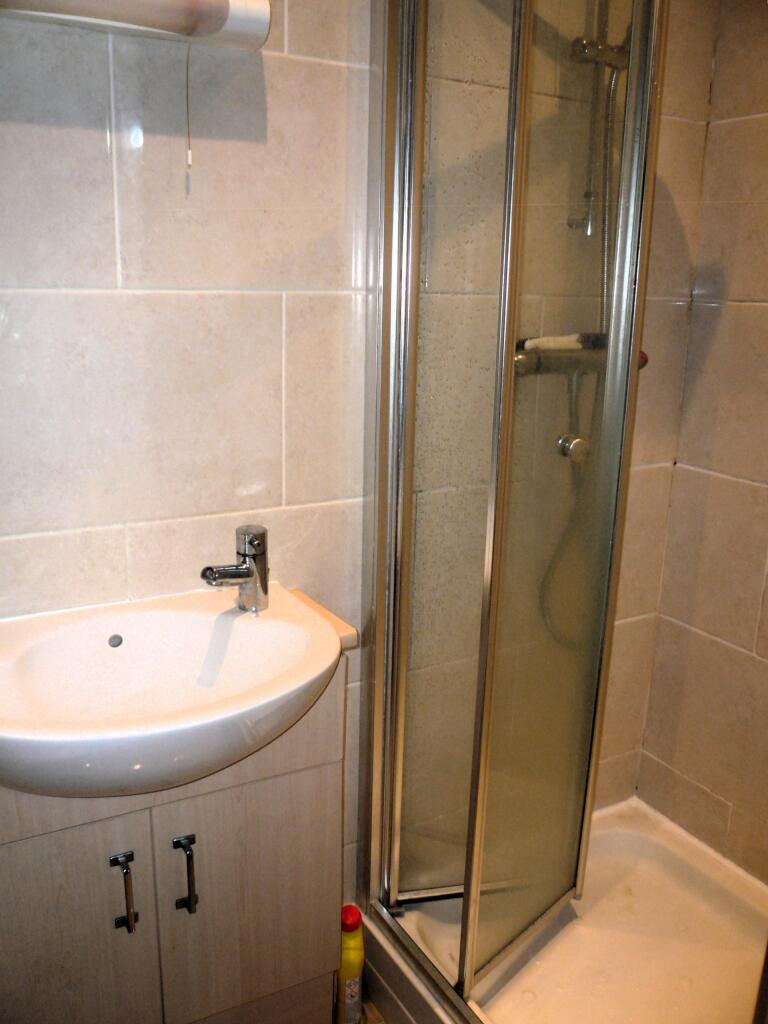 Bed 2 Ensuite