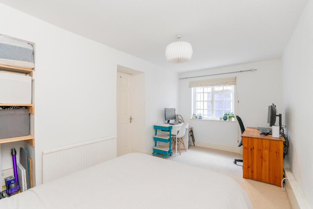 DAORDLEIFGNIRPS57FG - Bedroom B.jpg