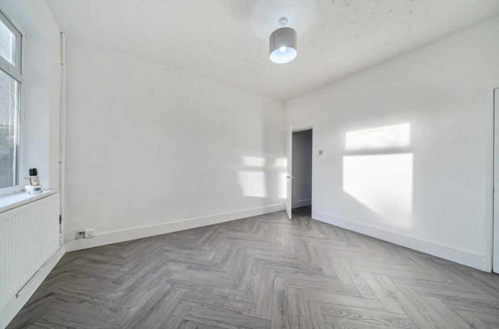 1388097-14-693303d5f1ef7