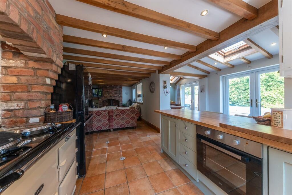 68 Cliff Road-003.jpg