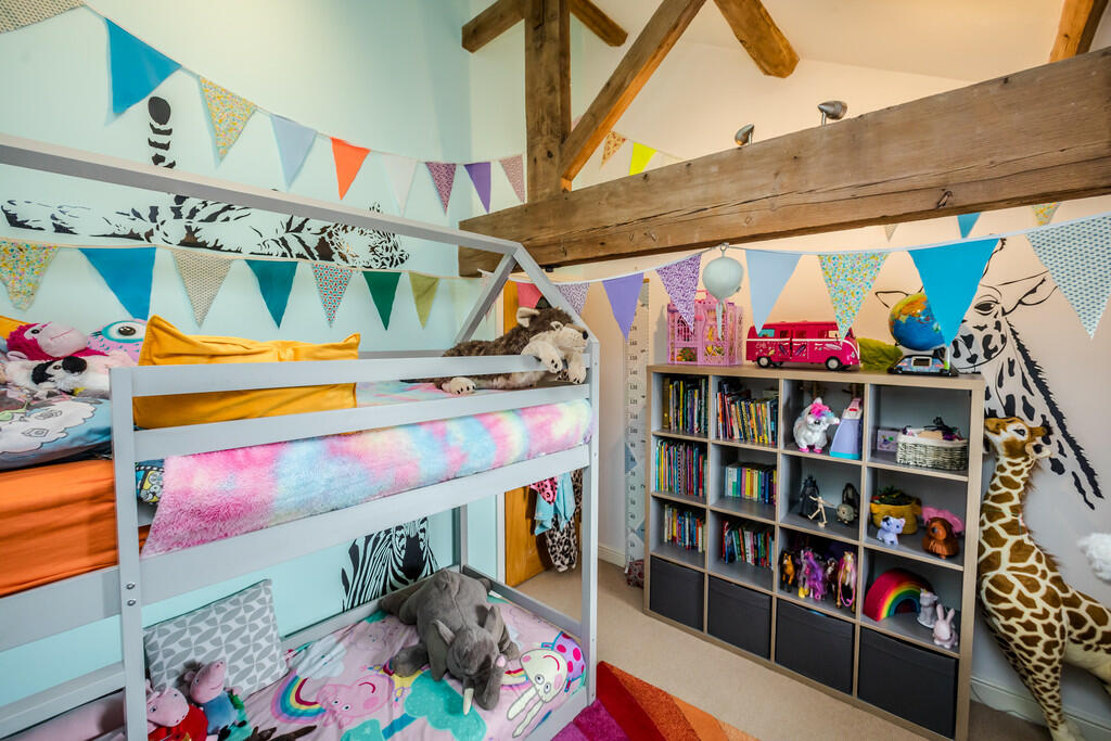 2TLHudds-270624-1...