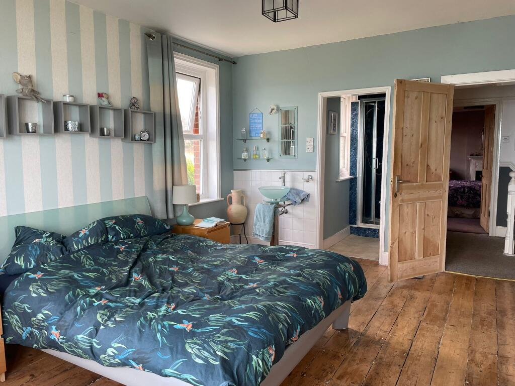 10  2  T202509031625.jpg