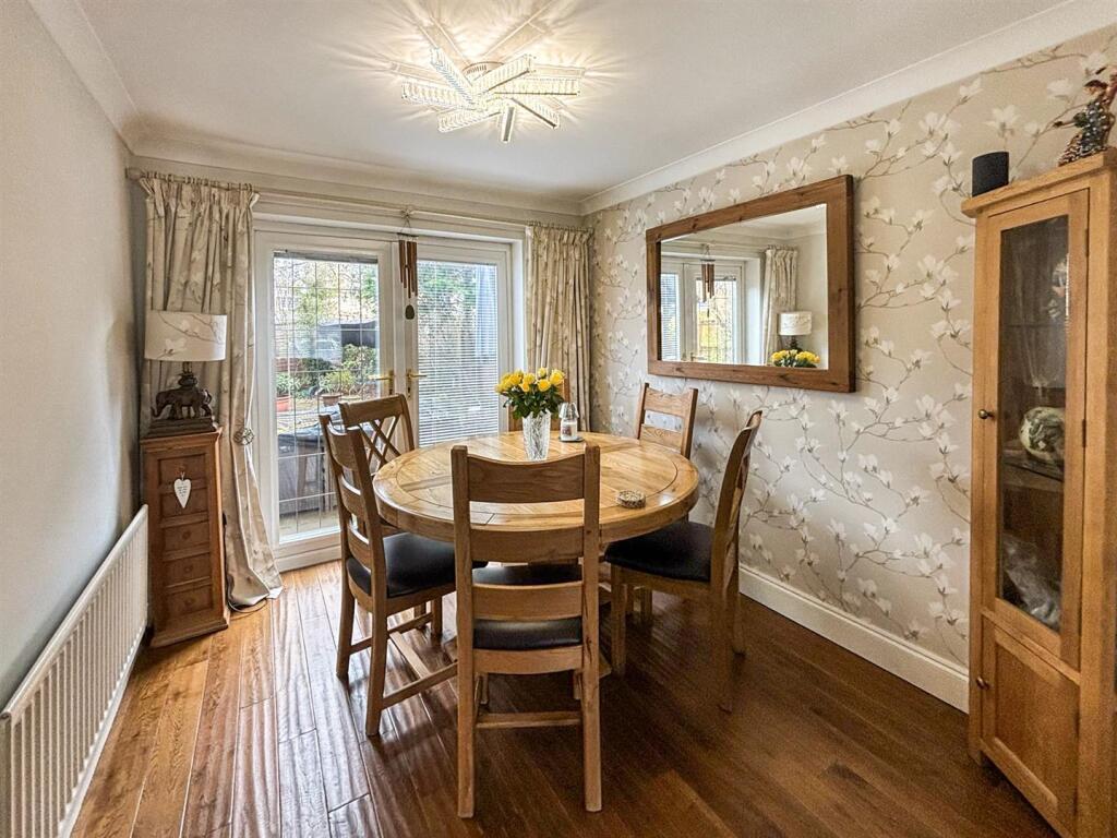 WhatsApp Image 2025-03-25 at 13.00.41_257efc0d.jpg