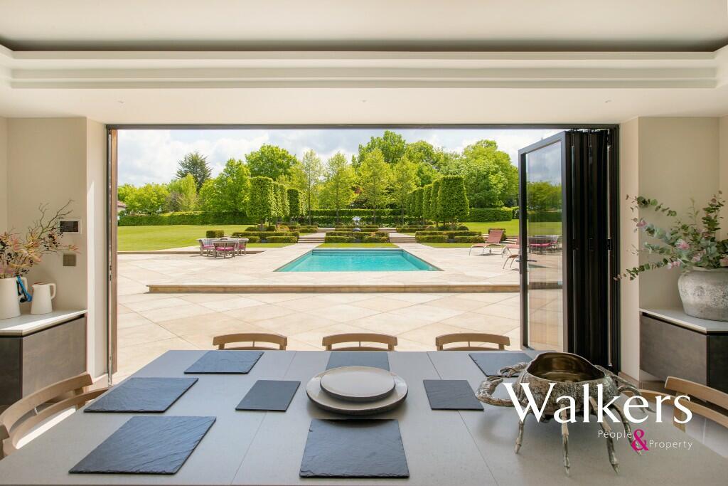 Garden Kitchen