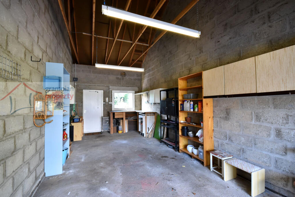garage .JPG