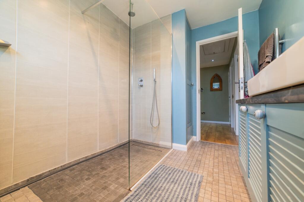 Award-winning Media team on EVERY Listing_25