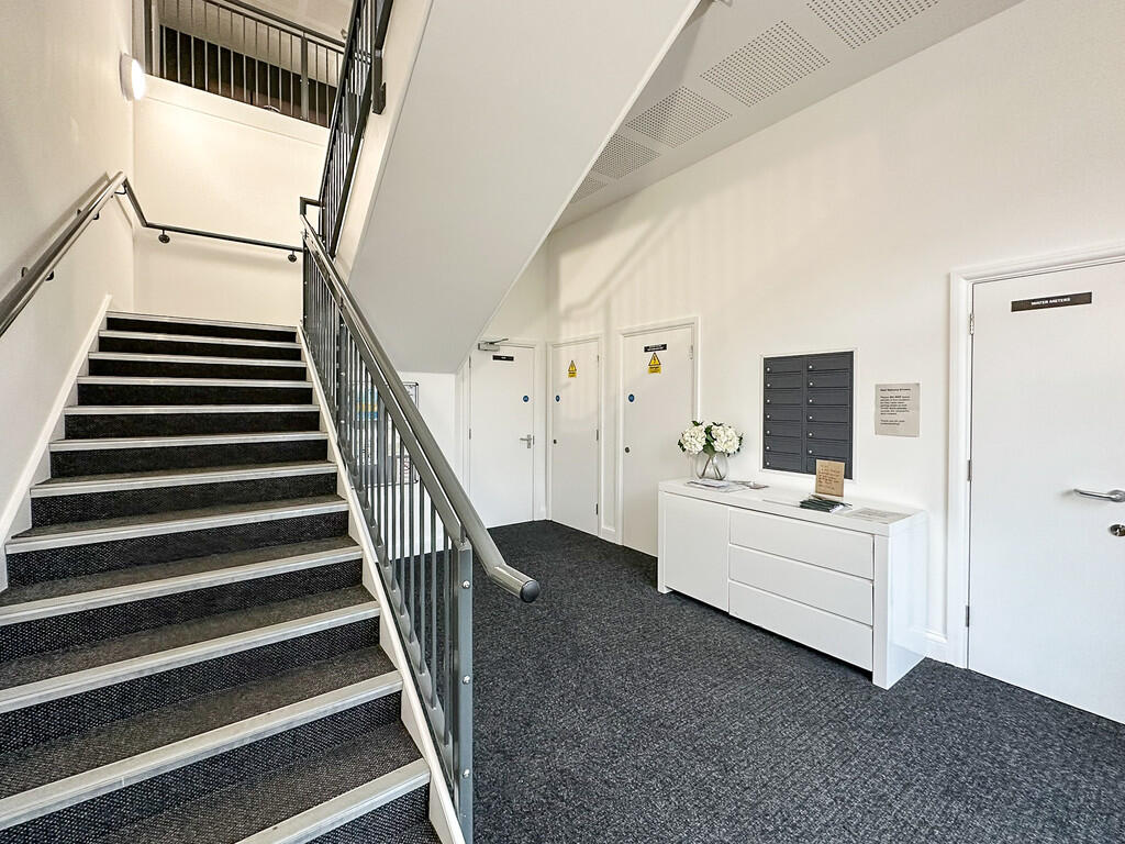 Ground floor bloc...