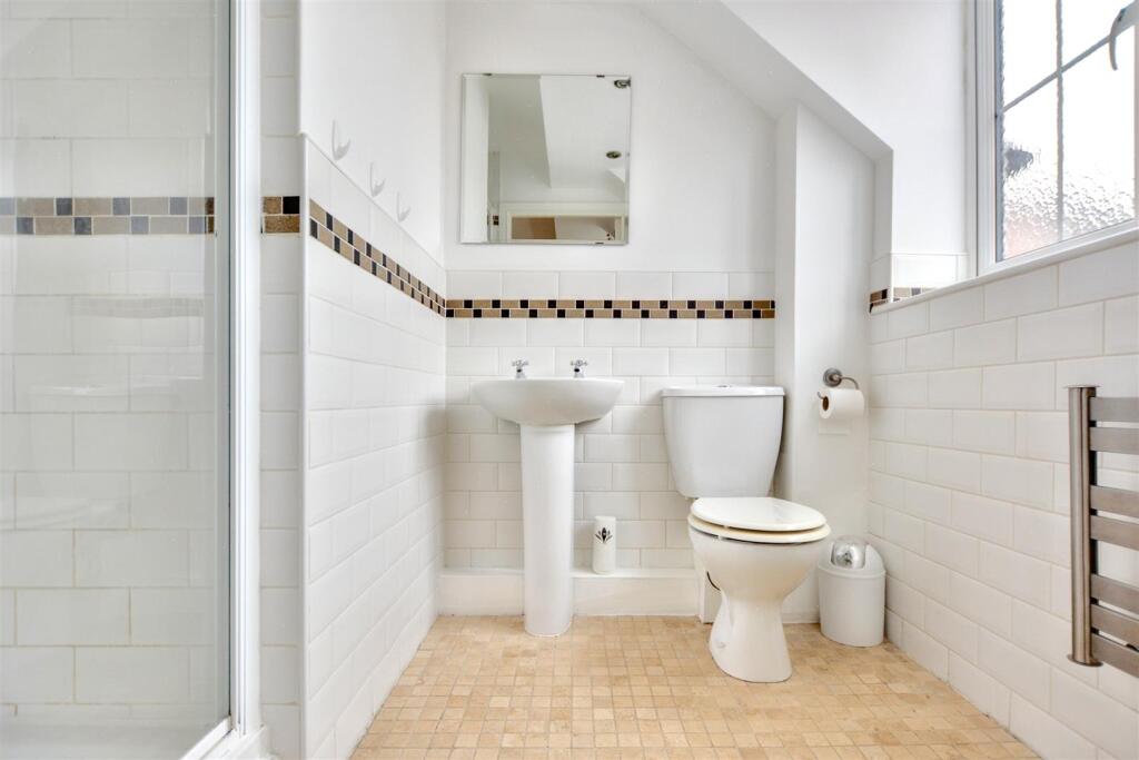 En Suite.jpeg