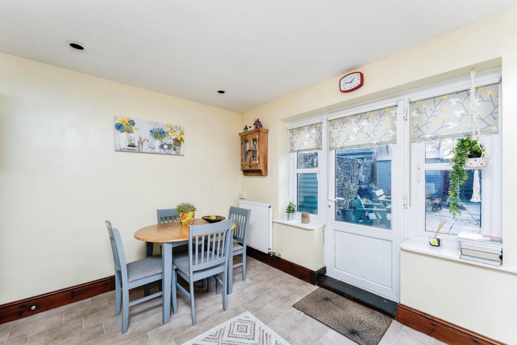 Kitchen Diner