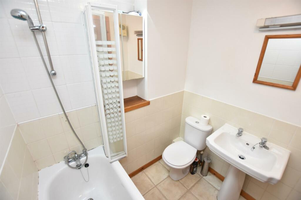 BATHROOM (2)-2.jpg