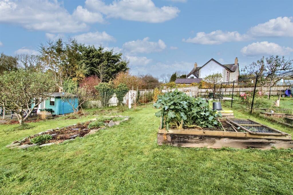 bottom garden