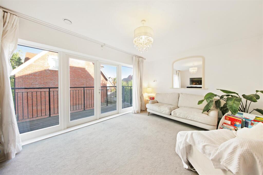10 Phelps Lane - Q4FJAfg2VRXMCtusWAiy.jpg
