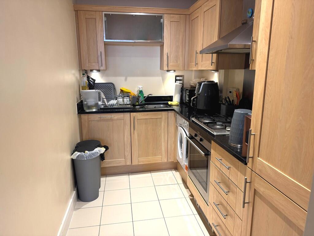 11 Chestnut House...