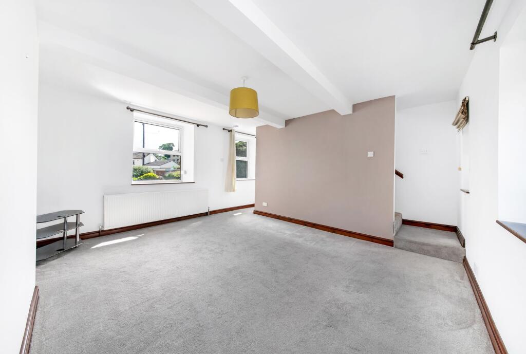 FIRST FLOOR / LOUNGE