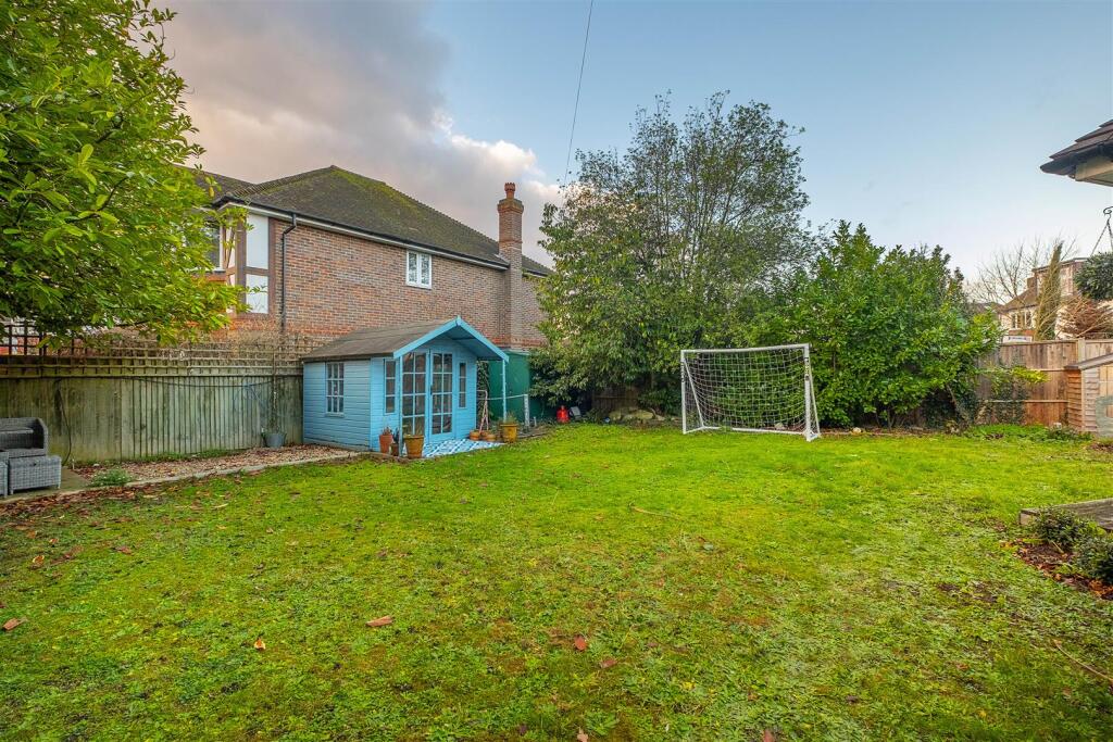 51-embercourt-road (43).jpg