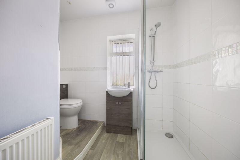 Shower-Room
