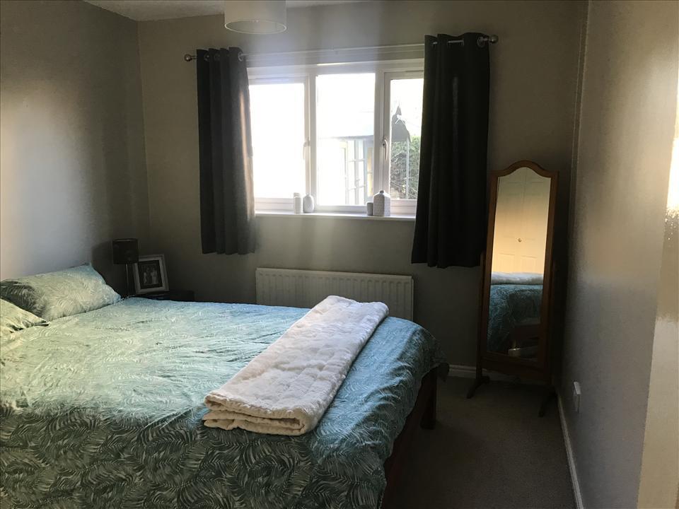 BEDROOM  2