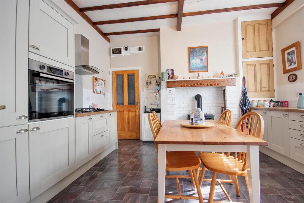 DINING KITCHEN