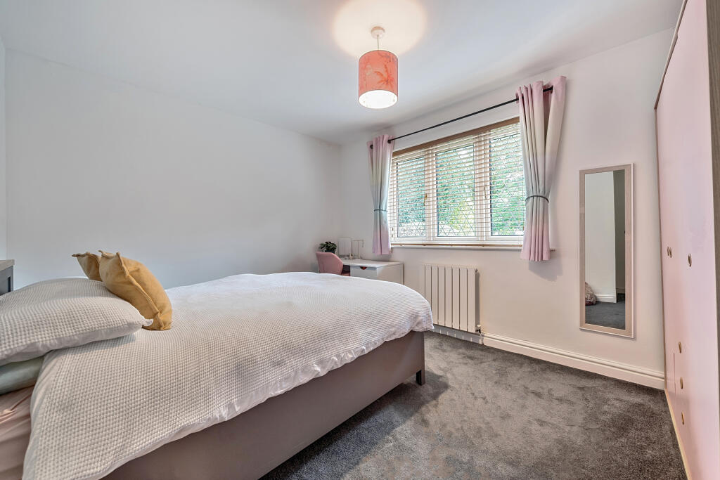 1311826-20-685addce2b327