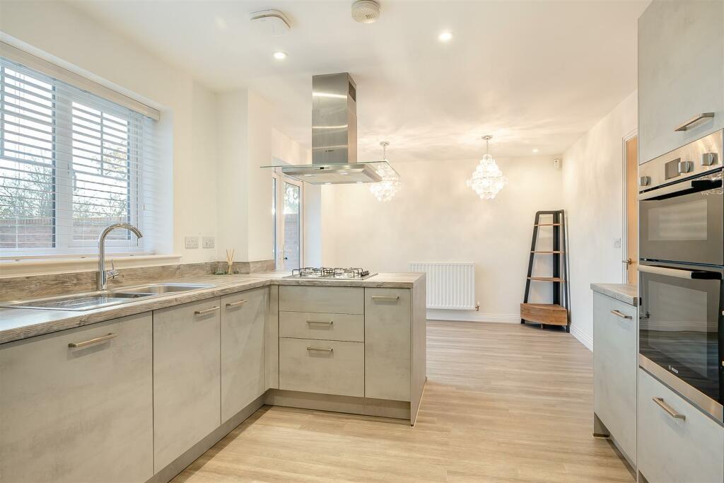 8578525-interior7.jpg