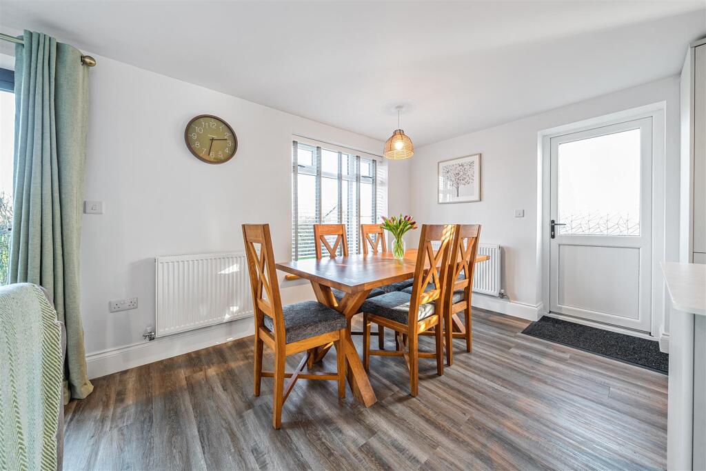 3a Plank Houses, Towcester