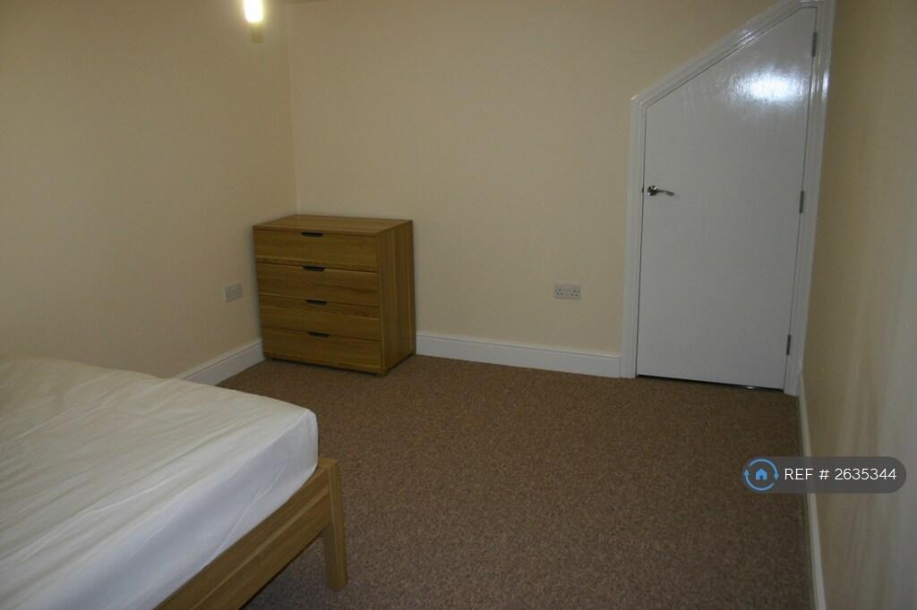 Large Master Bedroom