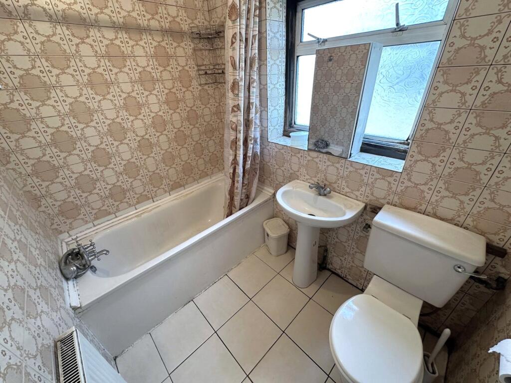 Upstairs Bathroom
