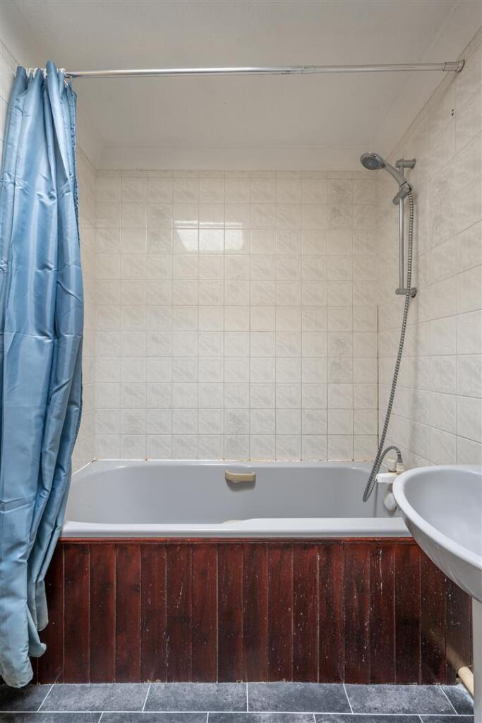 Handsworth Avenue, E4