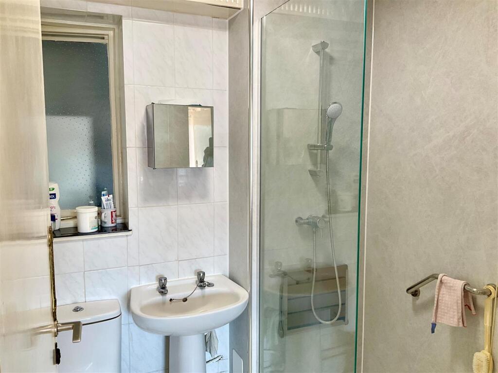 shower room.jpg