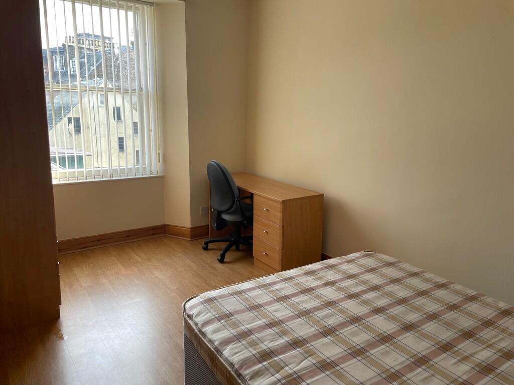 bedroom2