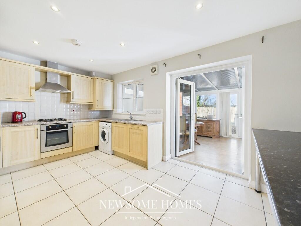 Kitchen/Breakfast RM