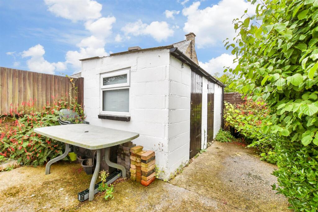Workshop/Outbuildings