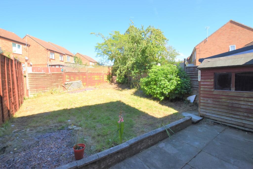 4 Maynard Close Garden