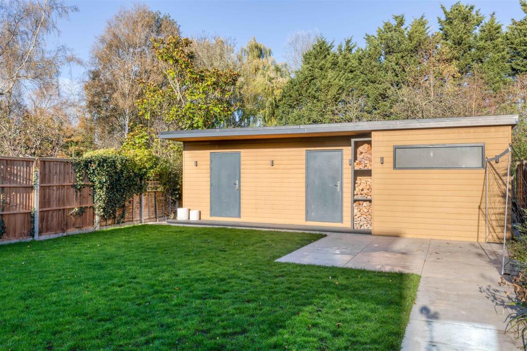 Outbuilding